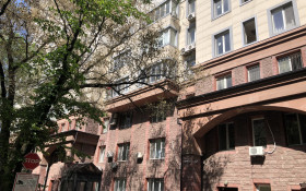 Продажа 4-комнатной квартиры, 154 м, Зенкова